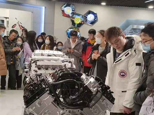 走進(jìn)紅旗展館,感悟紅色精神 文學(xué)院黨委開展參觀紅旗文化展館及蔚山工廠學(xué)習(xí)教育實踐活動